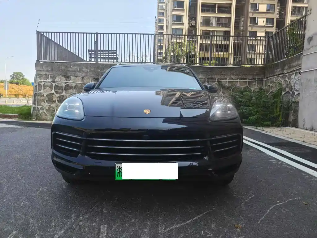 Porsche Cayenne Hybrid — фото 6