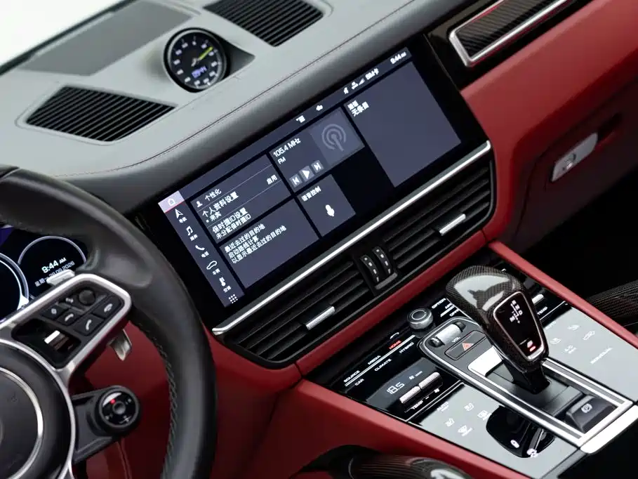 Porsche Cayenne Hybrid — фото 17