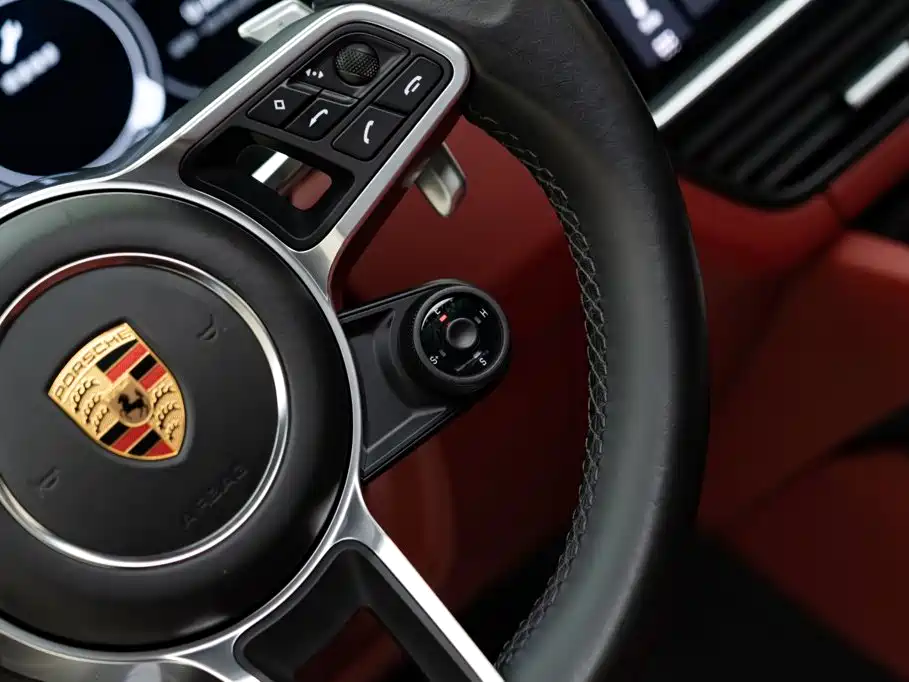 Porsche Cayenne Hybrid — фото 21