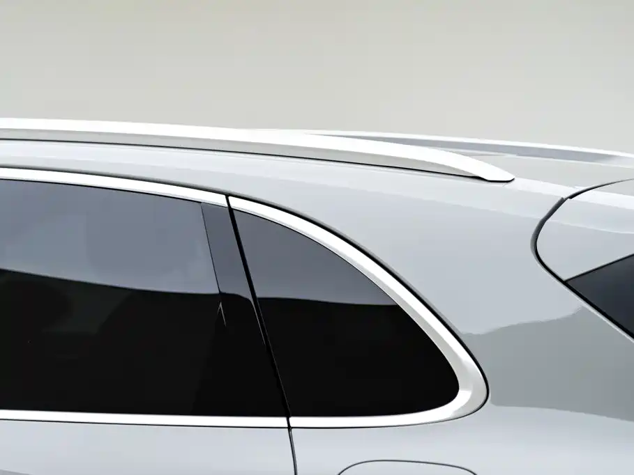 Porsche Cayenne Hybrid — фото 9