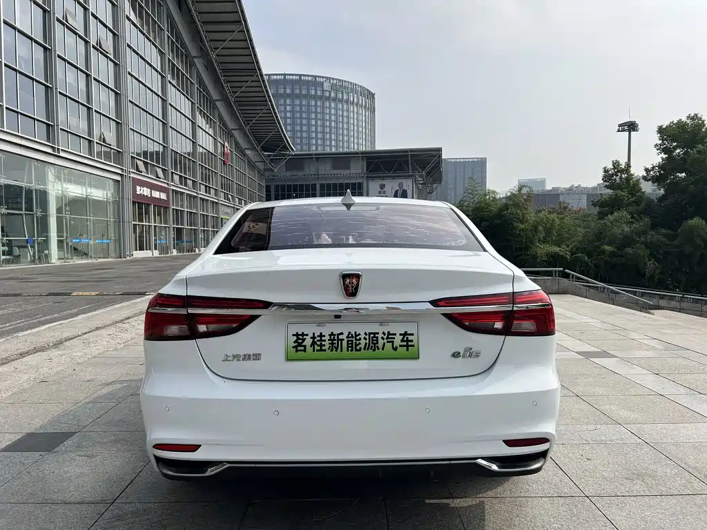 Roewe i6 New Energy — фото 5