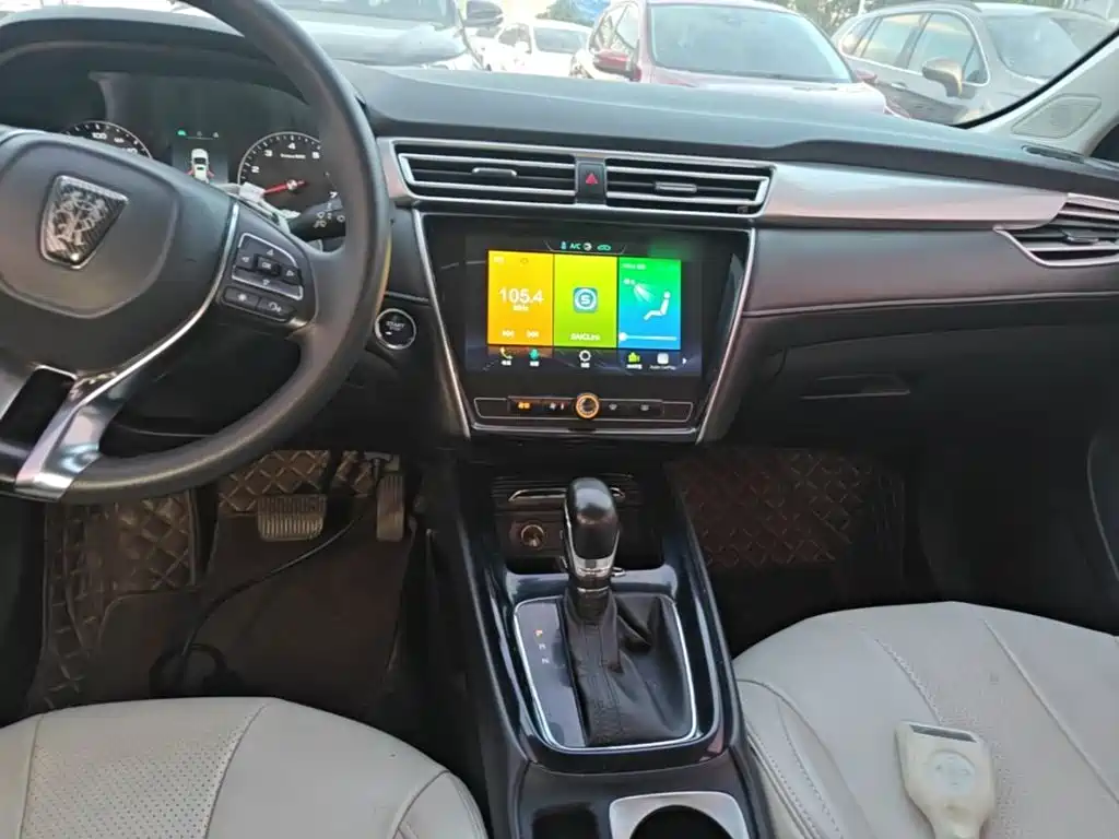 Roewe i5 — фото 10