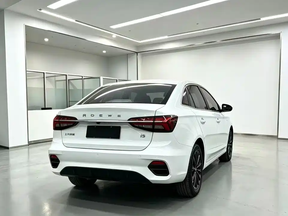 Roewe i5 — фото 8