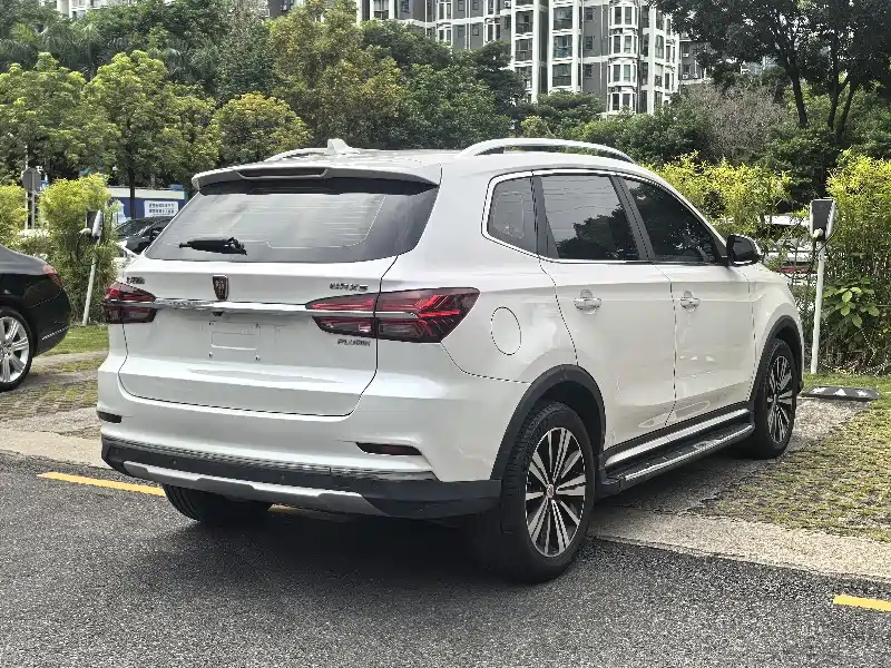 Roewe RX5 New Energy — фото 14