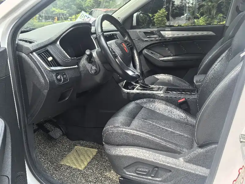 Roewe RX5 New Energy — фото 7