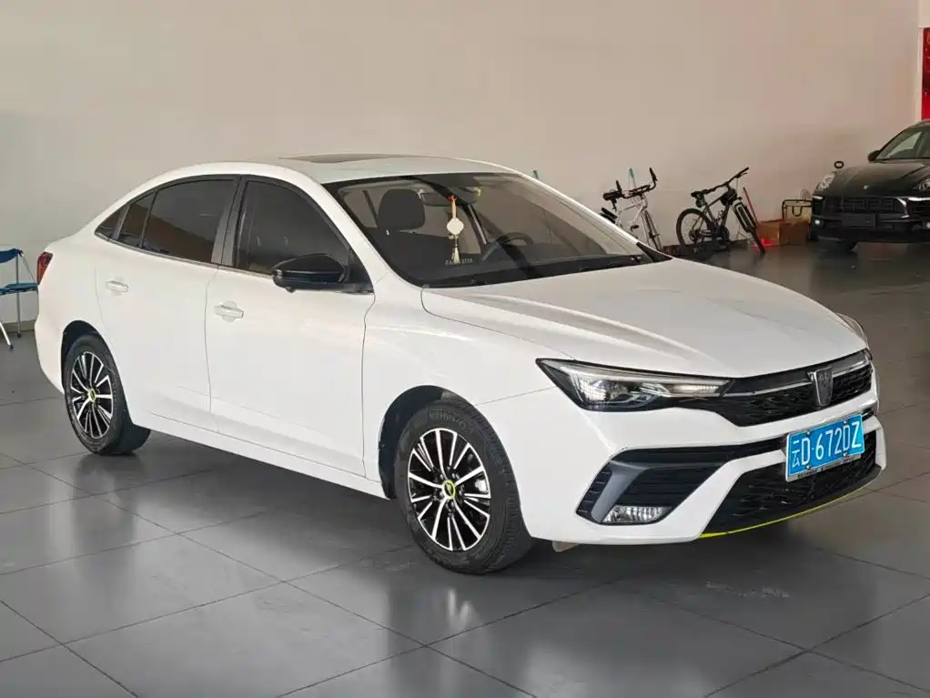 Roewe i5 — фото 2