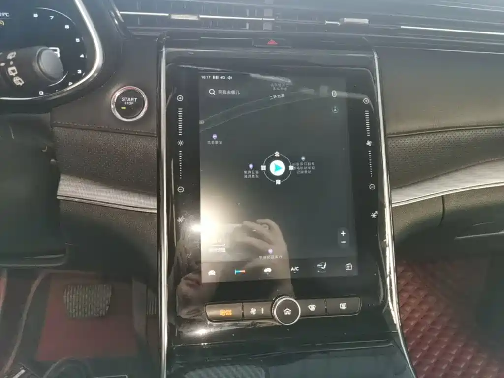 Roewe RX5 MAX — фото 13