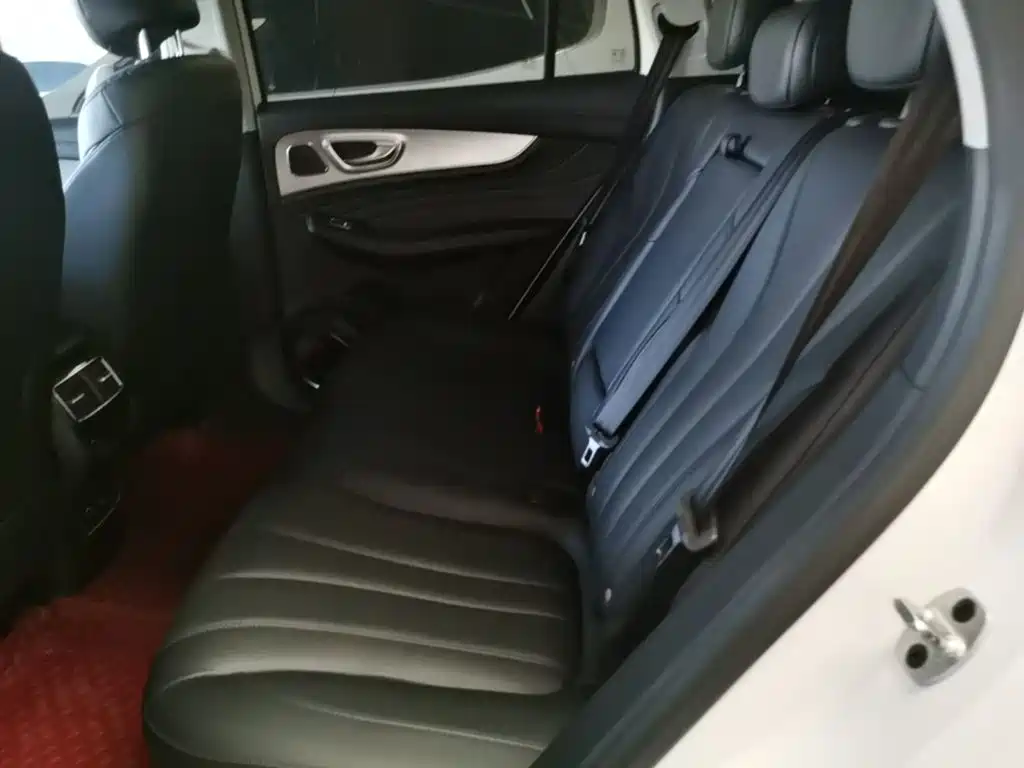 Roewe RX5 MAX — фото 17