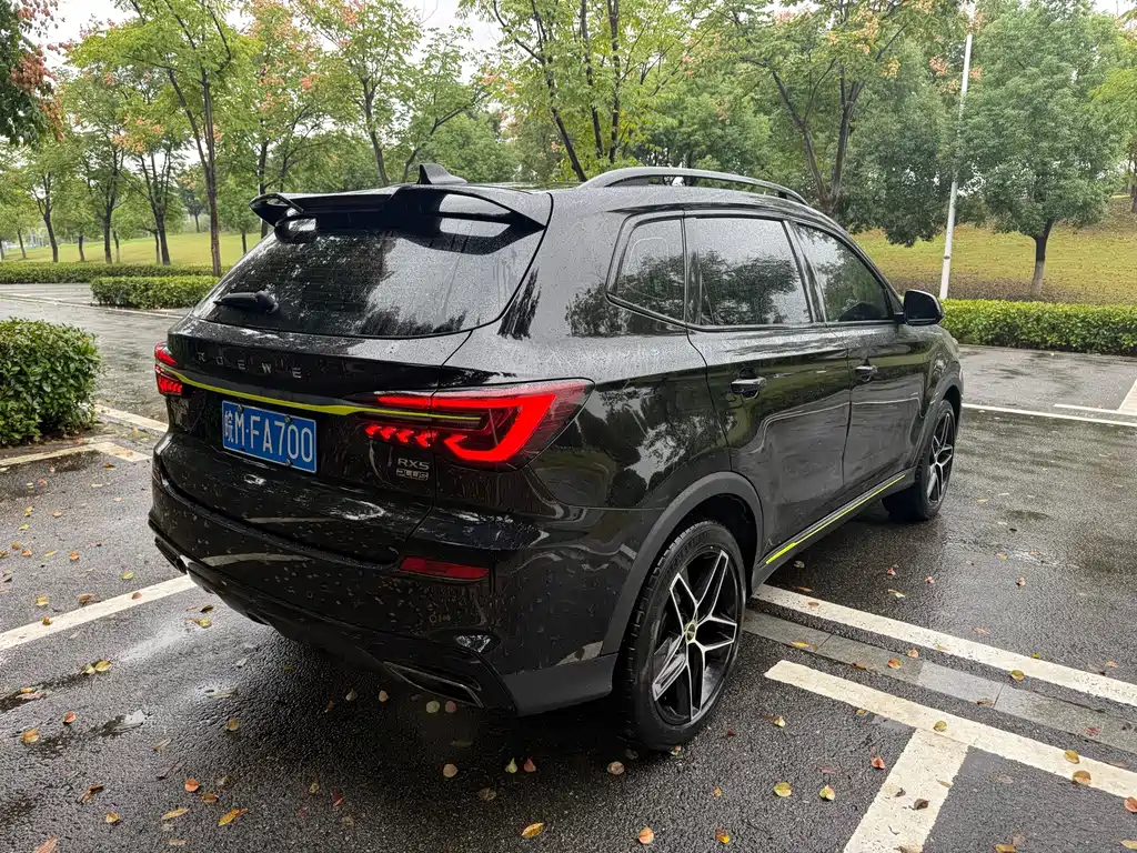 Roewe RX5 — фото 4