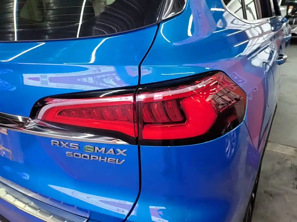 Roewe RX5 eMAX — фото 8