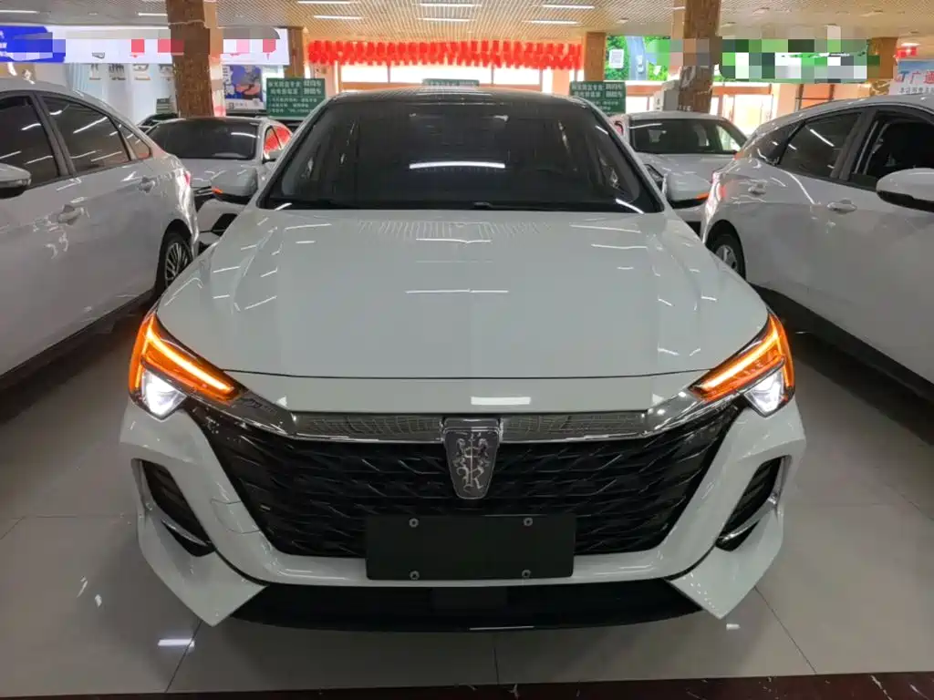 Roewe i6 MAX New Energy — фото 3