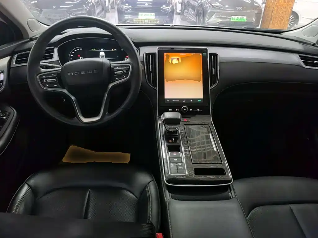 Roewe i6 MAX New Energy — фото 10