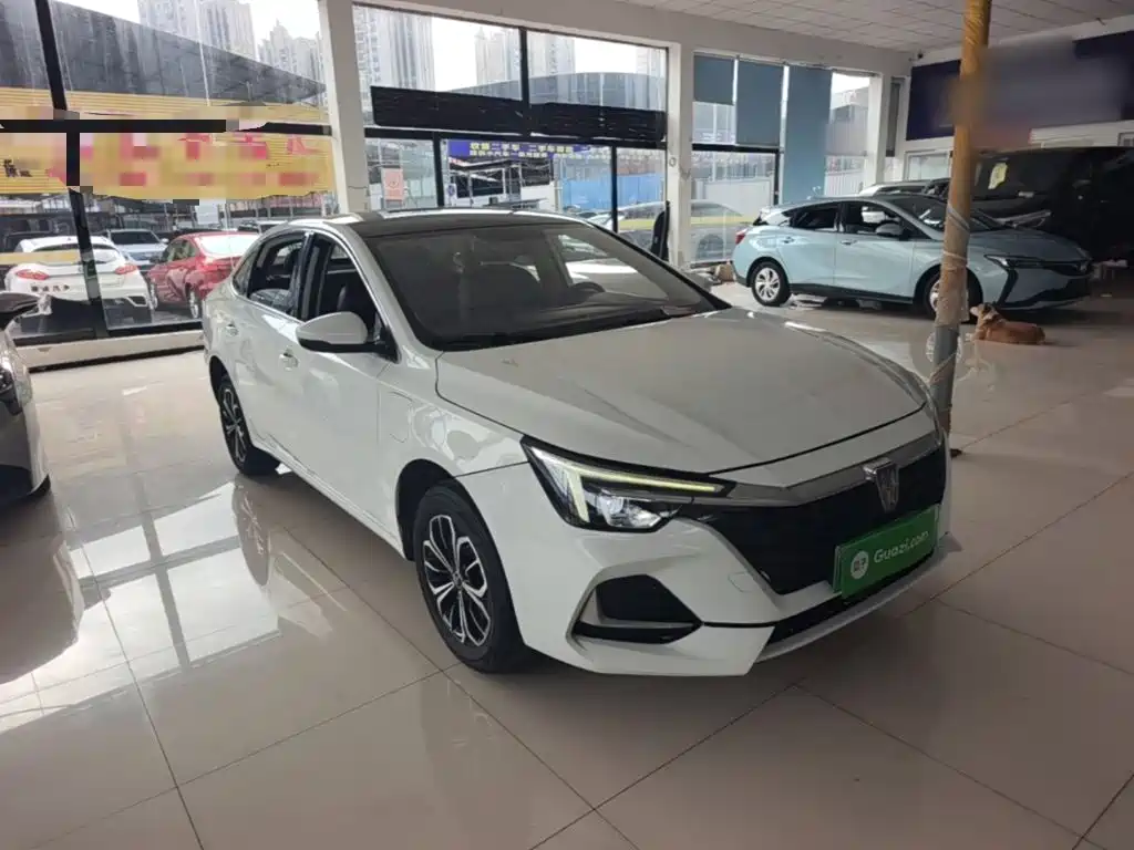 Roewe i6 MAX New Energy — фото 4