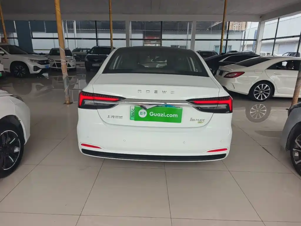 Roewe i6 MAX New Energy — фото 6