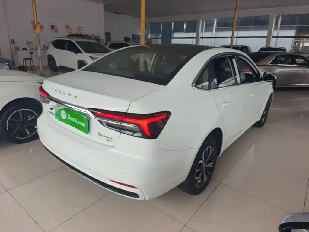 Roewe i6 MAX New Energy — фото 7