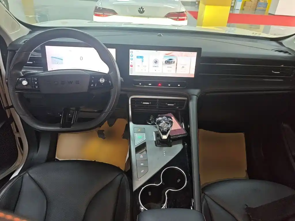 Roewe RX5 New Energy — фото 10