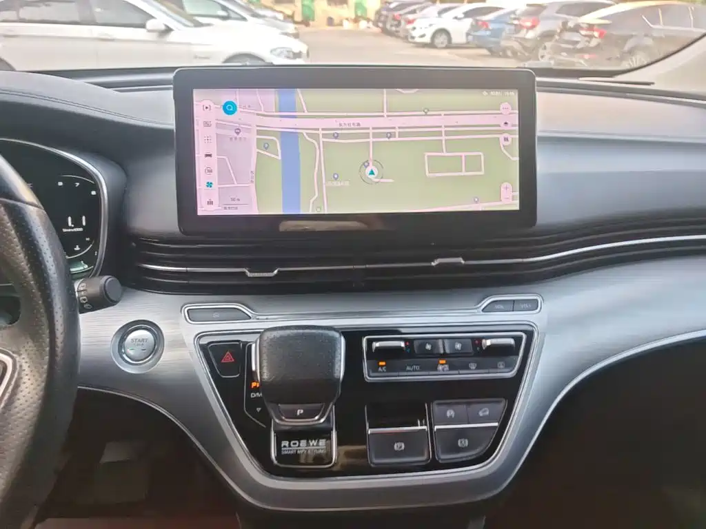 Roewe iMAX8 — фото 13