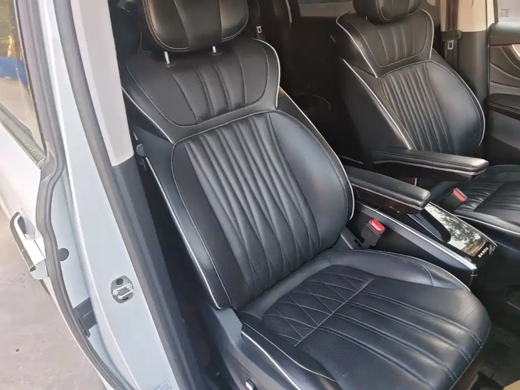 Roewe iMAX8 — фото 25