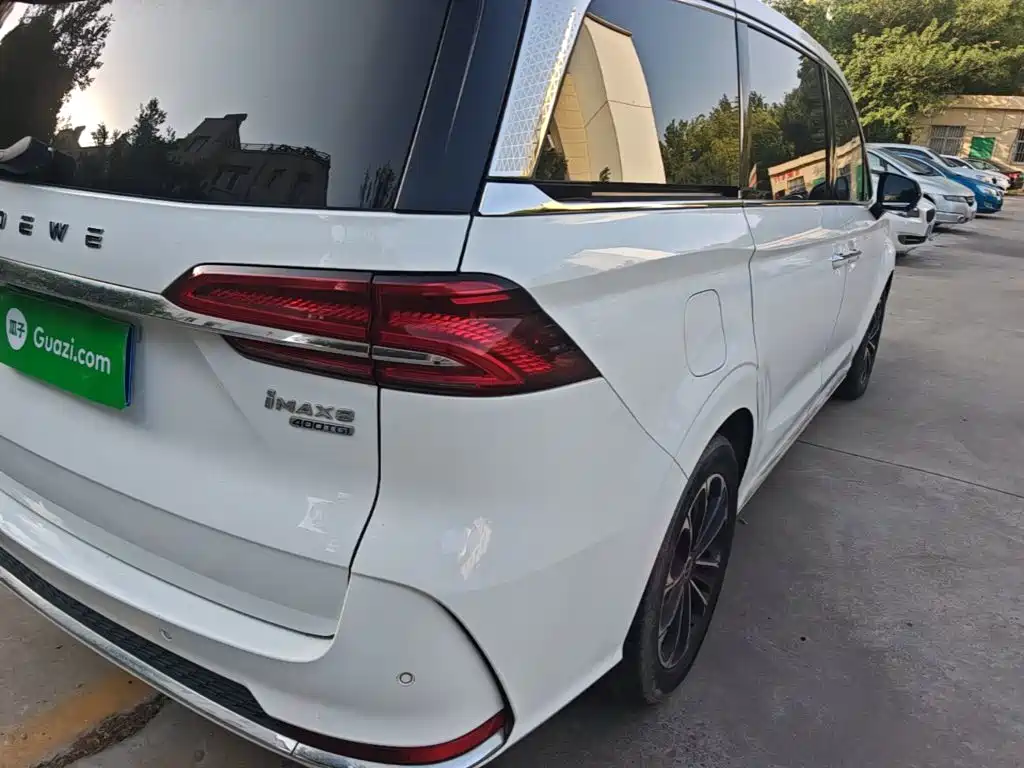Roewe iMAX8 — фото 8