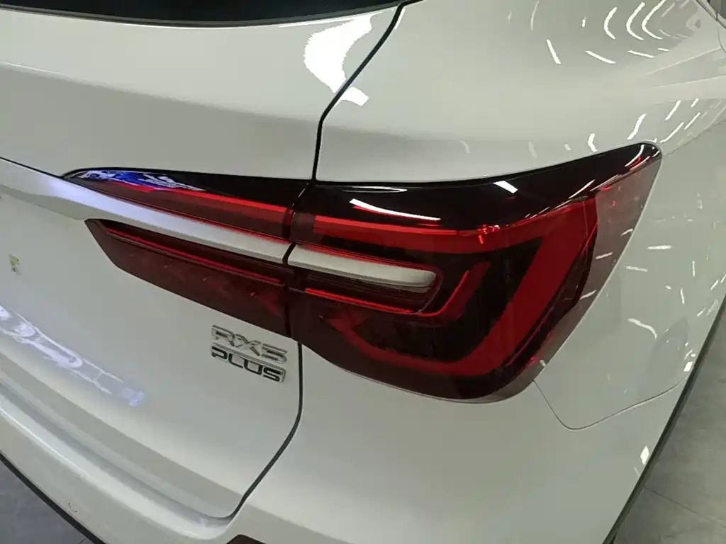 Roewe RX5 — фото 8