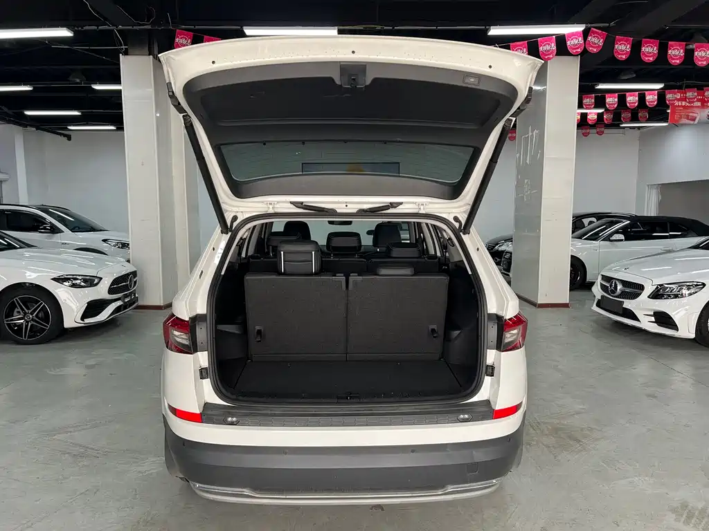 Skoda Kodiaq — фото 13