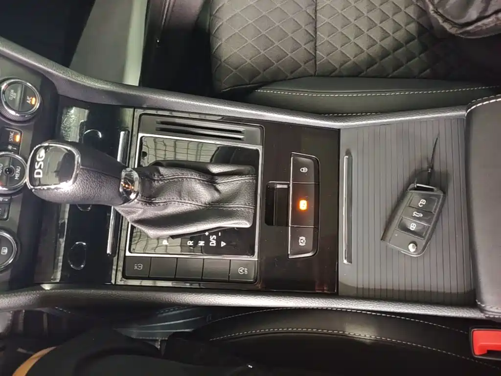 Skoda Superb — фото 14