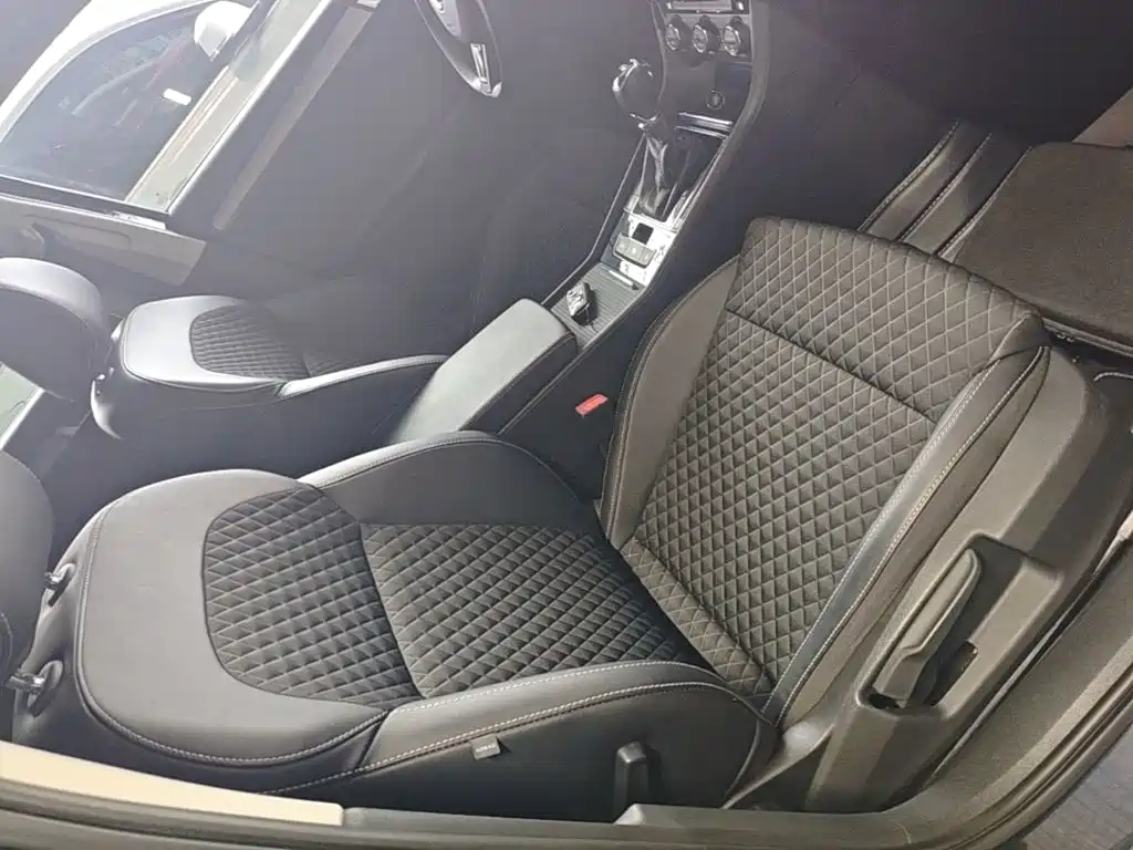 Skoda Superb — фото 25