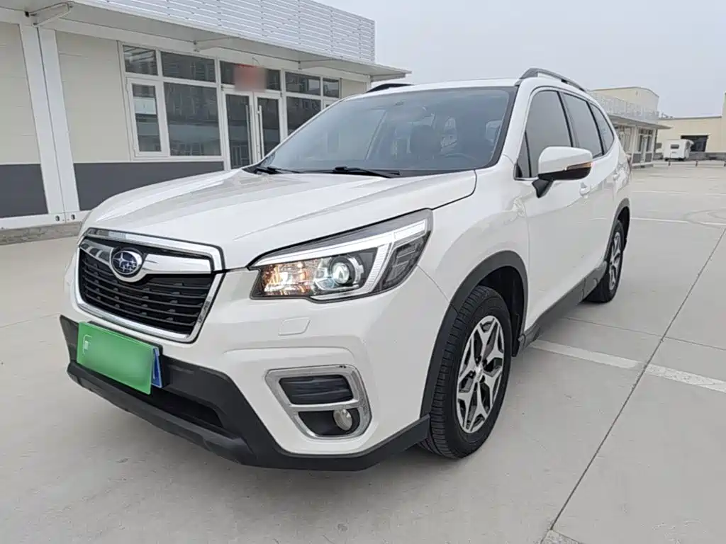 Subaru Forester — фото 2