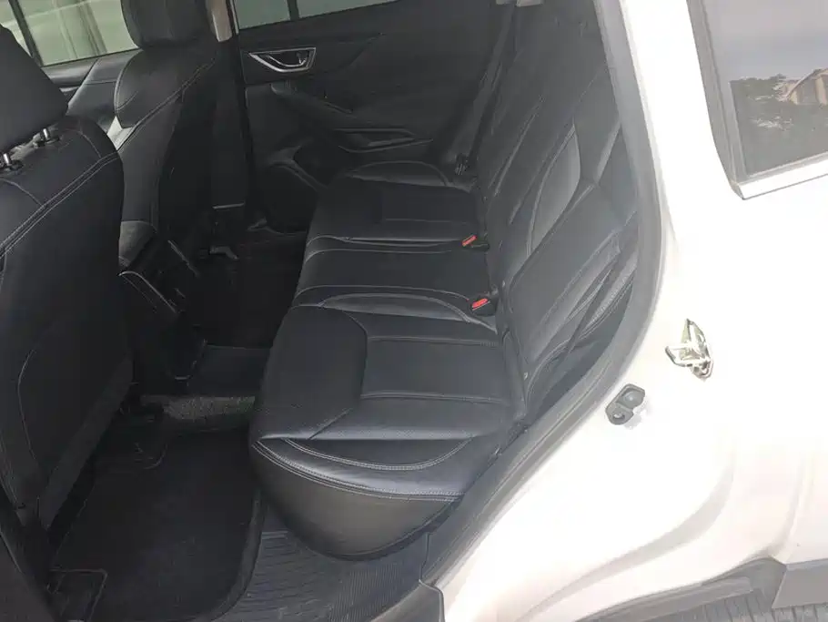 Subaru Forester — фото 11