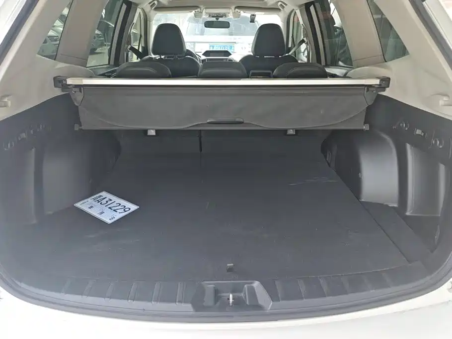 Subaru Forester — фото 4