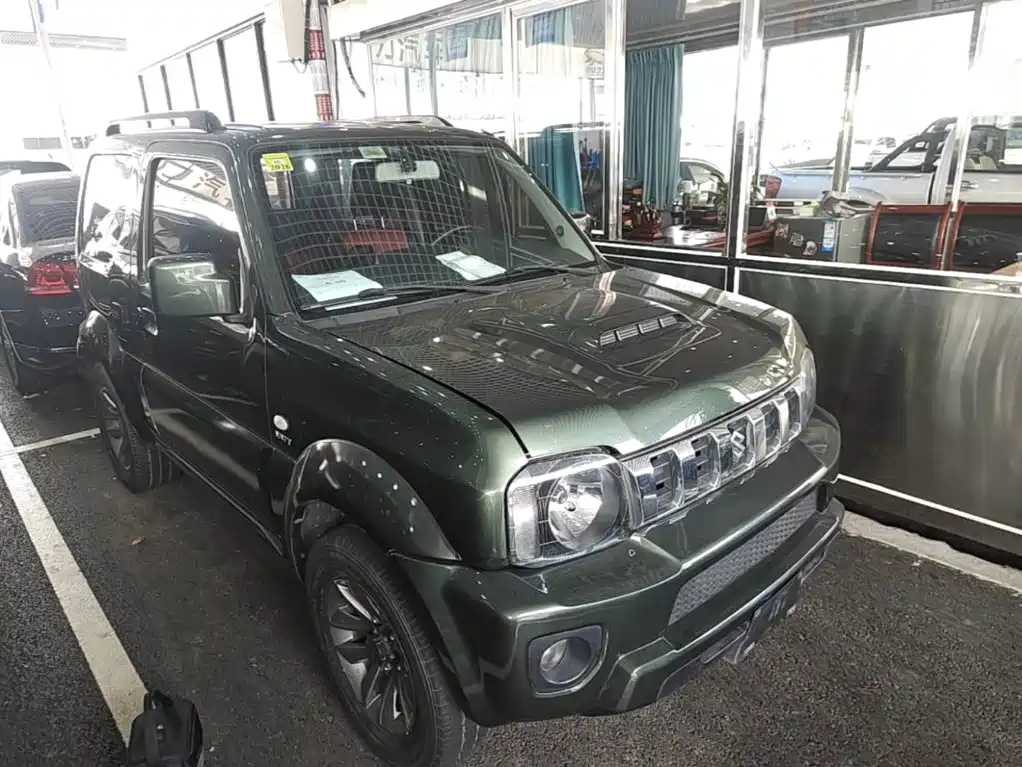 Suzuki Jimny — фото 4