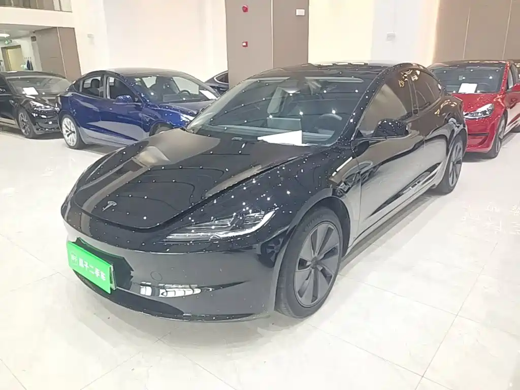 Tesla Model 3 — фото 2