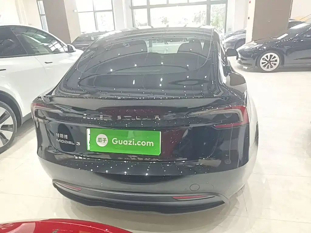 Tesla Model 3 — фото 6