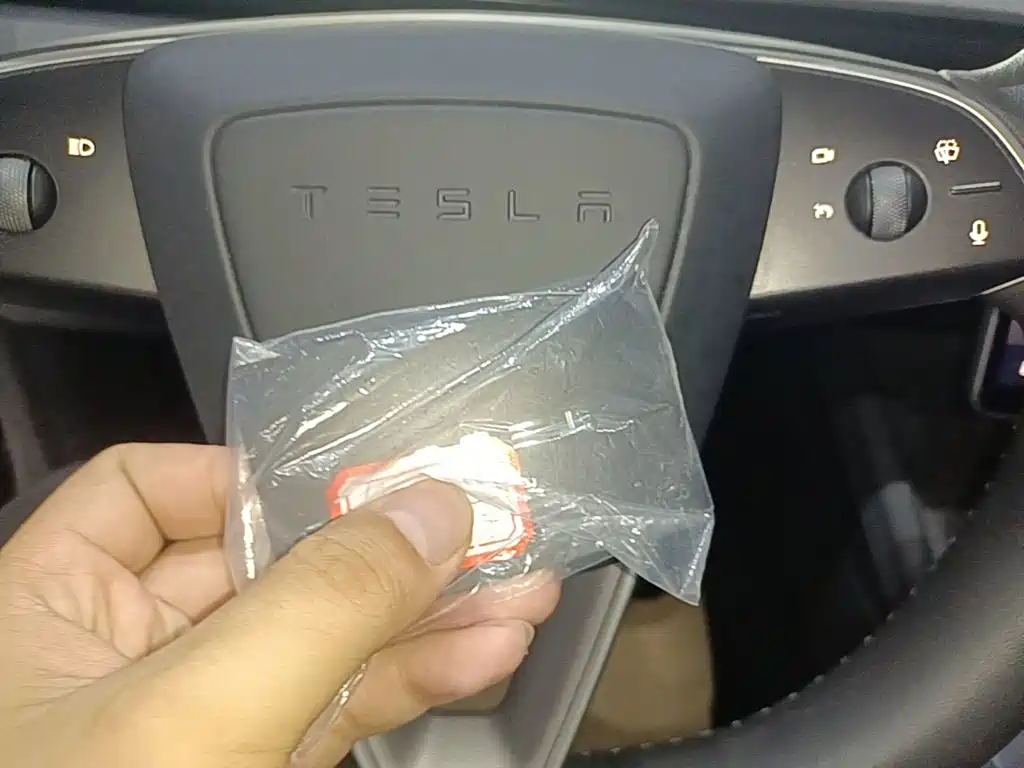 Tesla Model 3 — фото 9