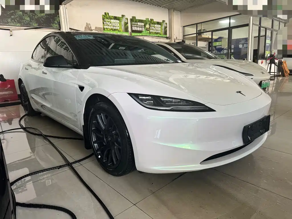 Tesla Model 3 — фото 3