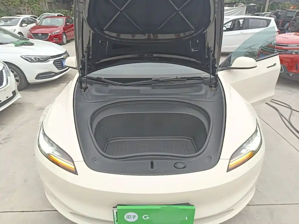 Tesla Model 3 — фото 20
