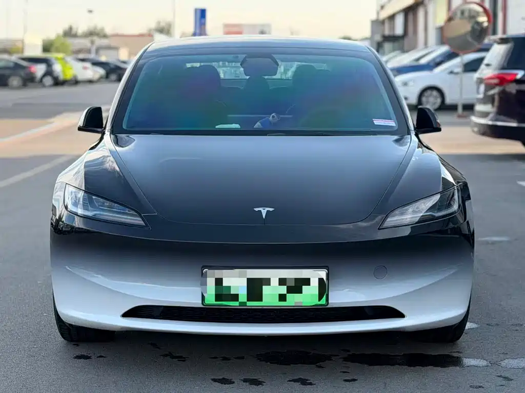 Tesla Model 3 — фото 2