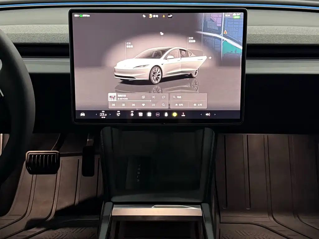 Tesla Model 3 — фото 9