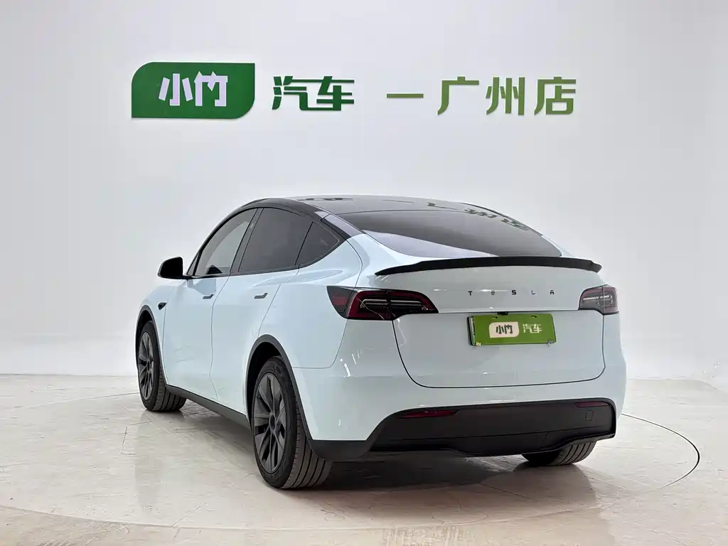 Tesla Model Y — фото 4