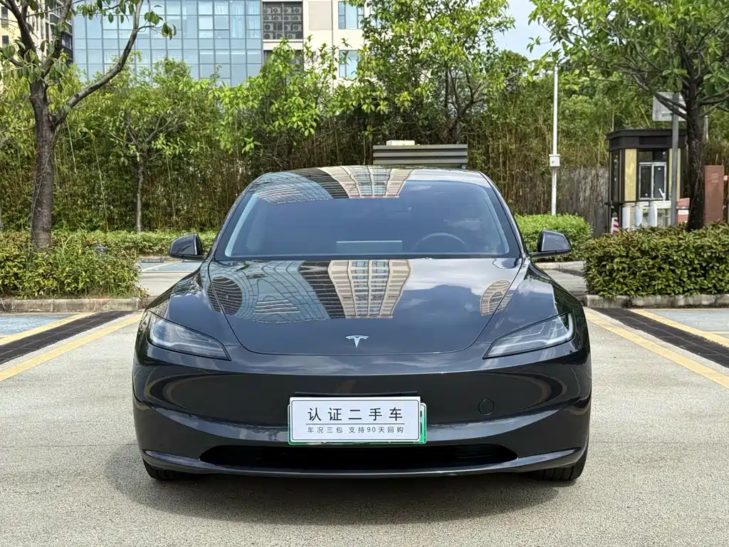 Tesla Model 3 — фото 2
