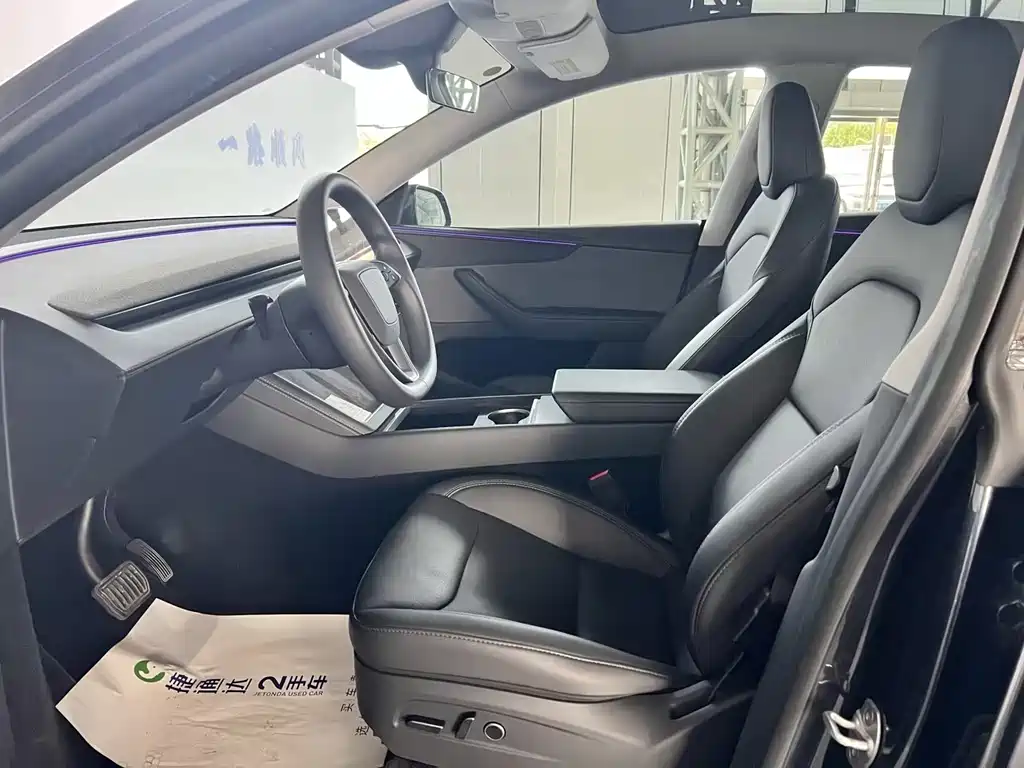 Tesla Model Y — фото 5