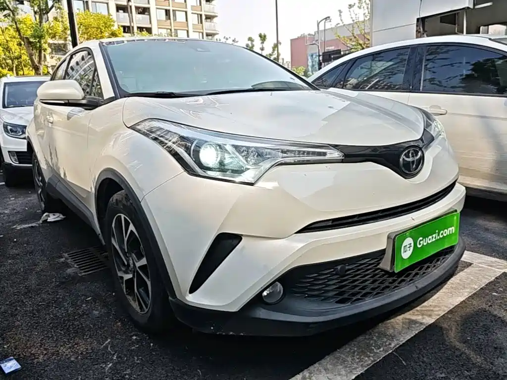 Toyota C-HR — фото 4