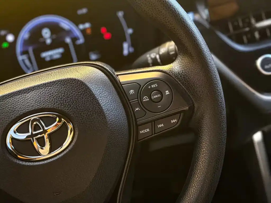 Toyota Corolla Cross — фото 6