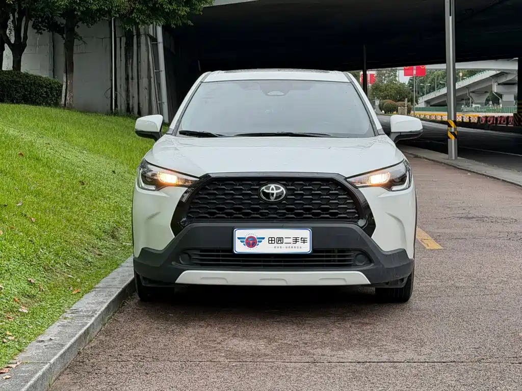 Toyota Corolla Cross — фото 2