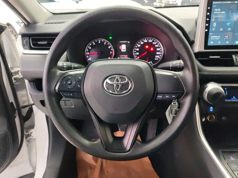 Toyota Wildlander — фото 15