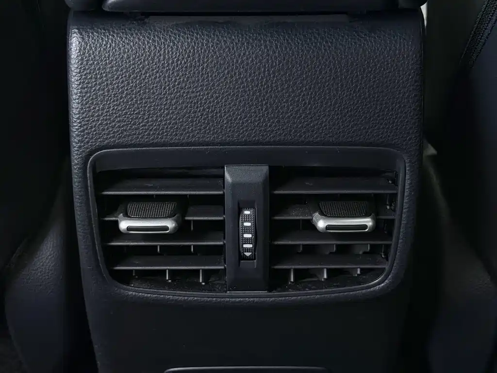Toyota Levin — фото 17