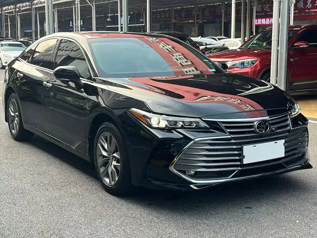 Toyota Avalon — фото 3
