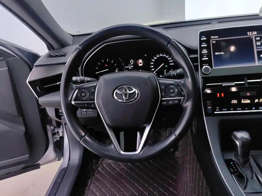 Toyota Avalon — фото 15