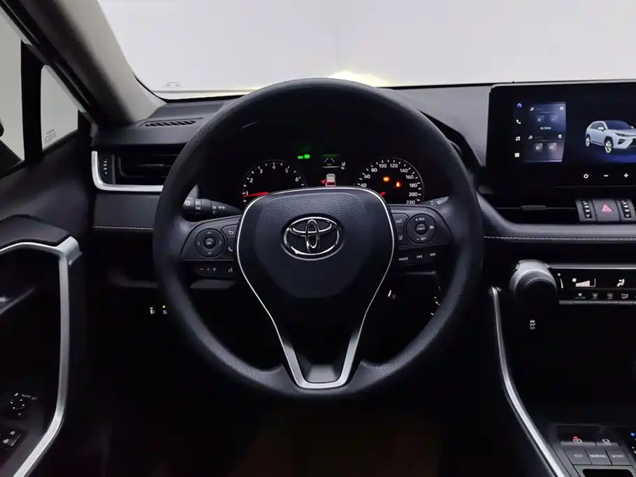 Toyota Wildlander — фото 15