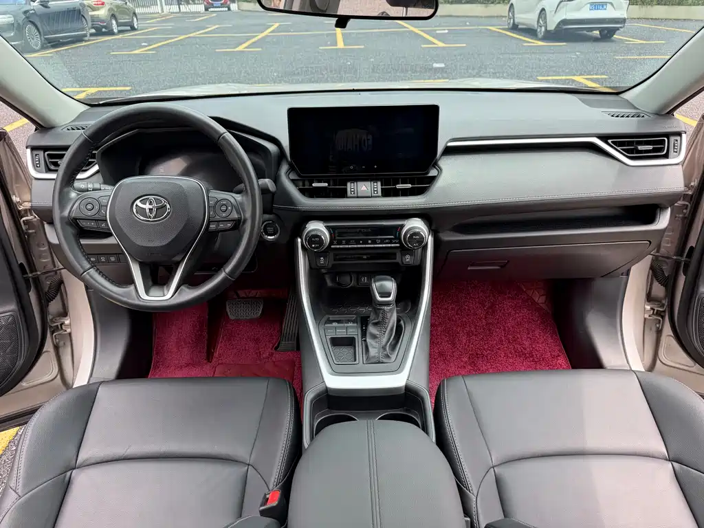 Toyota Wildlander — фото 11